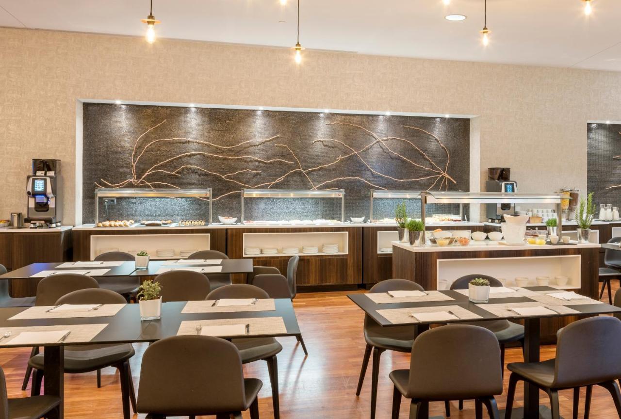 Ilunion Pio XII Hotel Madrid Kültér fotó
