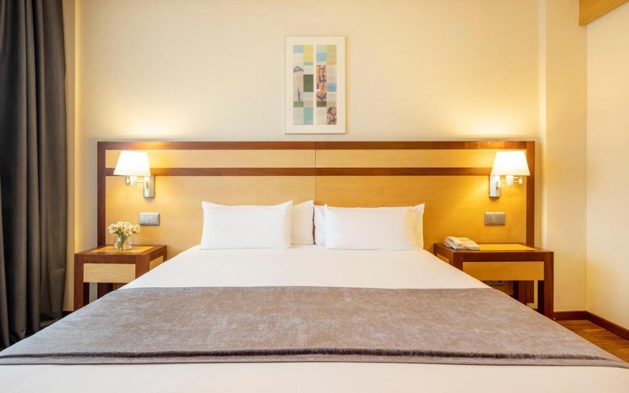 Ilunion Pio XII Hotel Madrid Kültér fotó