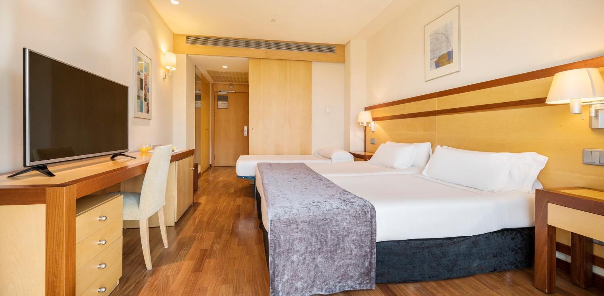 Ilunion Pio XII Hotel Madrid Szoba fotó
