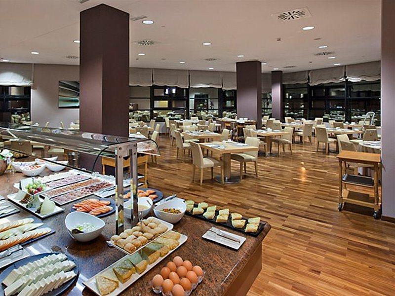 Ilunion Pio XII Hotel Madrid Kültér fotó