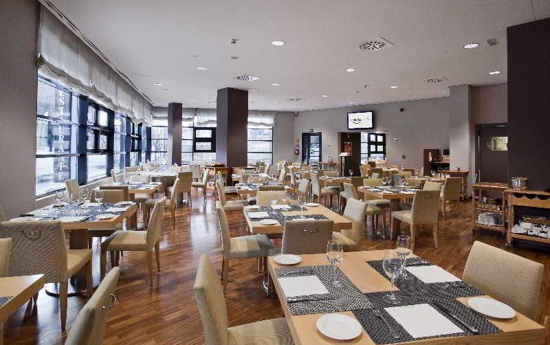 Ilunion Pio XII Hotel Madrid Kültér fotó