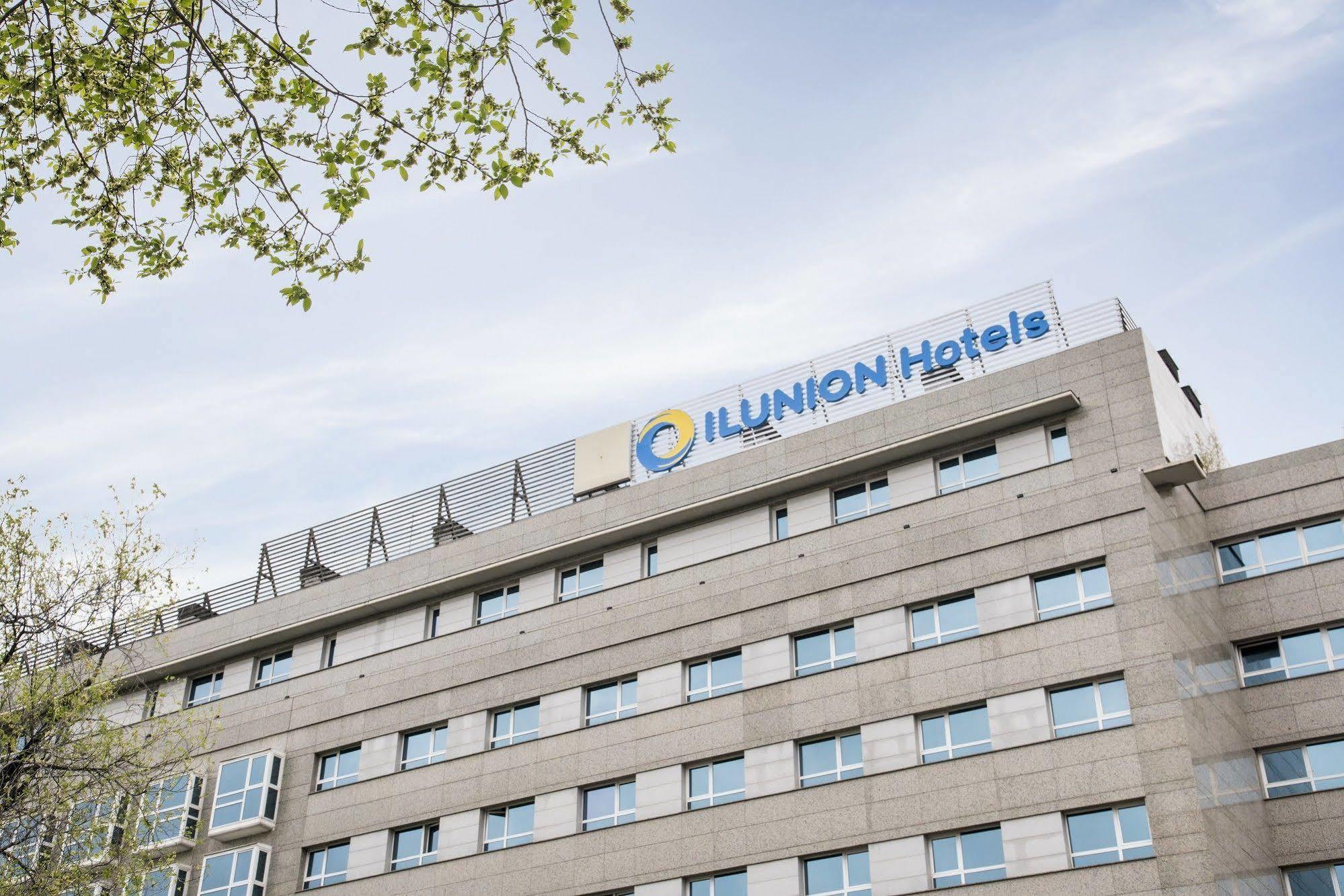 Ilunion Pio XII Hotel Madrid Kültér fotó